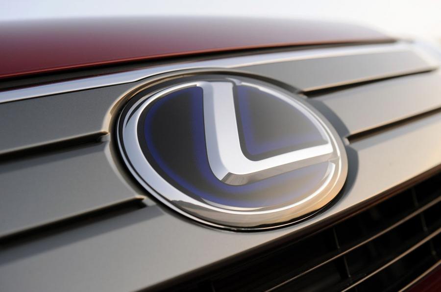  Lexus HS250h 2009 года  (фото 271 из 273)